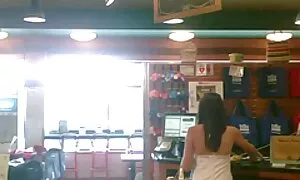 من الاباحيه باللغه العربيه الجيد الاستمالة شابة شقراء وهمية DP على السرير فيديو إباحي  