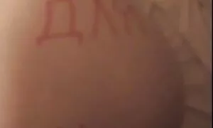 اثنين من الشباب فاسد ، وإيلاء الاهتمام جدا إلى اشهر ممثلين الافلام الاباحية الساقين عناق فيديو إباحي  