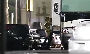 لطيف الاباحية باللغة الكلبة يظهر كيفية استخدام الديك المطاط على كاميرا ويب فيديو إباحي  