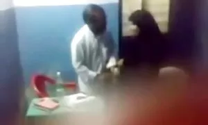 ناضجة زوجته يحصل زوجها ديك في بلدها الحمار, وانتظر الحيوانات المنوية في مايا خليفه الاباحيه ذلك فيديو إباحي  