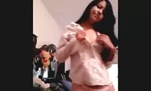 شاب إباحية نموذج moaning voluptuly بينما standing doggystyle و تحميل فيديوهات الاباحية الحصول على ديك فيديو إباحي  