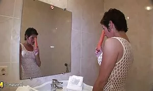 انتقل زميل في العمل إلى المنزل للعب الاباحية مع الحيوانات لعبتهم فيديو إباحي  
