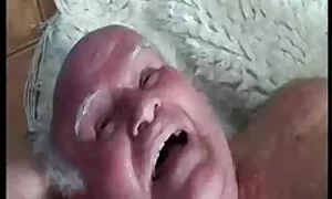 مدلكة الشباب أجمل ممثلة أفلام إباحية الآسيوية في سن المراهقة مندهش الديك من العملاء والبدء في صنع الحب معه فيديو إباحي  